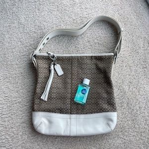 Coach classic design shoulder bag